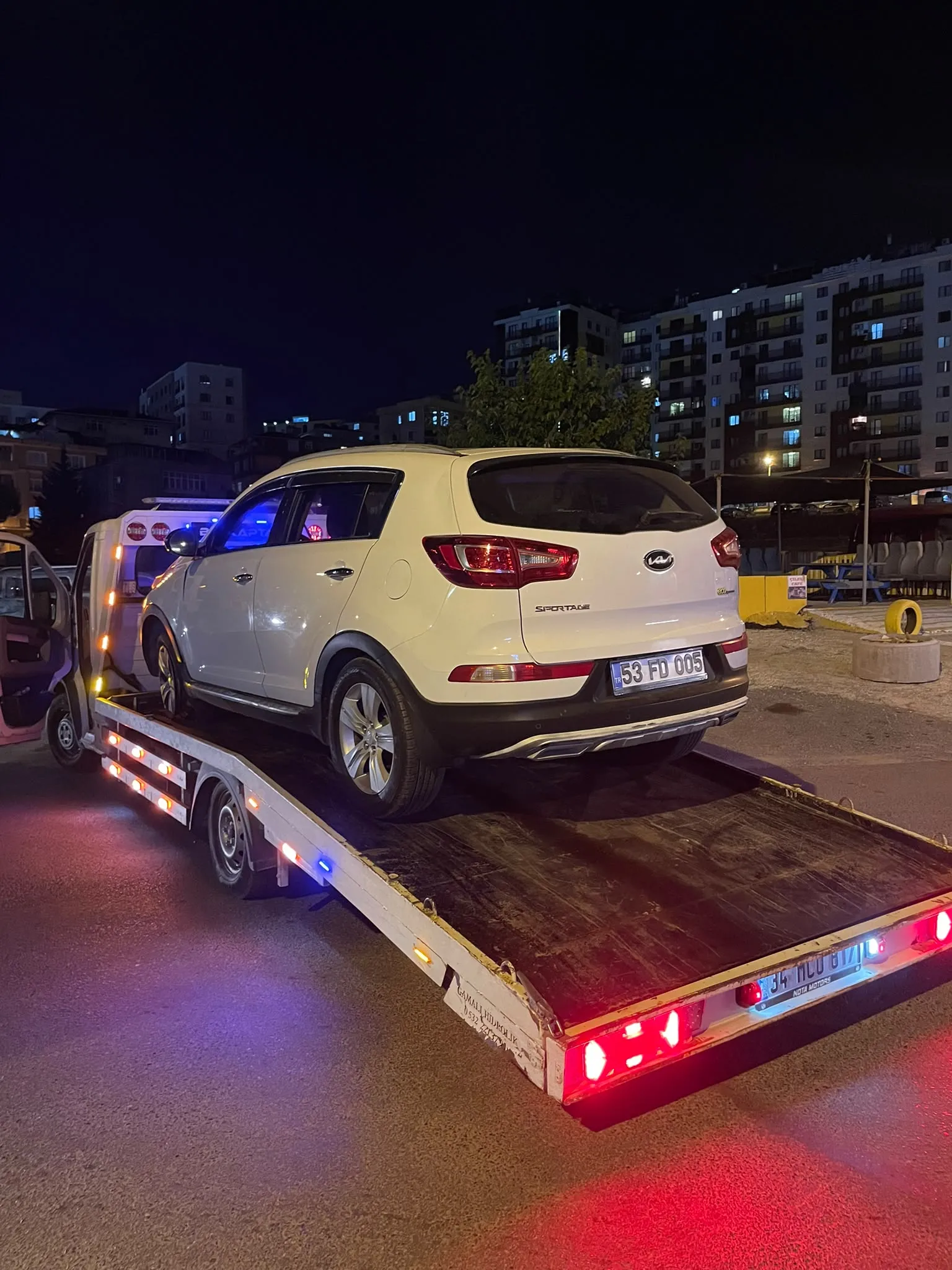 TEM Kurtköy büyük SUV ve 4x4 oto çekici kurtarma